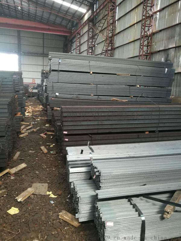 等邊角鋼Q235B/Q345B上海倉(cāng)庫(kù)